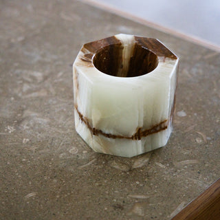 Hexagonal candle holder in White Onyx (9cm)