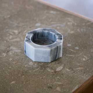 Hexagonal candle holder in Grey Marble (4cm)