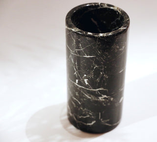 Vase ou porte-bouteille en marbre noir