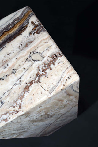 Plinth Agathos 90 | Traonyx Marble